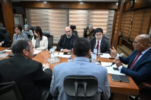 رئيس الهيئة القومية للاستشعار من البُعد يترأس اجتماعًا مع وفد من جامعة الوادي الجديد ووفد من الوكالة الدولية للتعاون الدولي (جايكا)