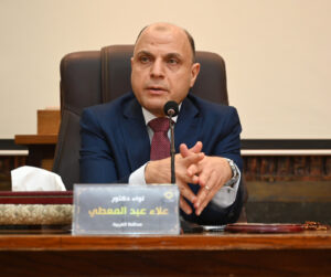 محافظ الغربية يعقد اجتماعًا موسعًا مع مديري المديريات الخدمية ورؤساء الشركات والهيئات 