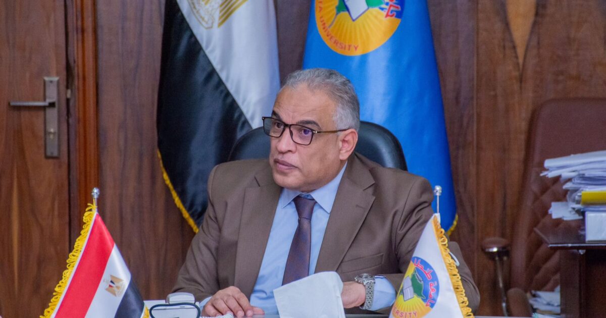 الدكتور محمد حسين يشدد على تطبيق آليات الحوكمة المؤسسية لتعزيز الشفافية وزيادة الموارد الذاتية