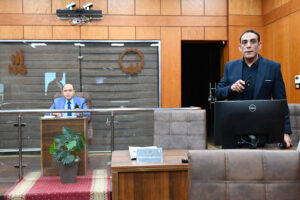 محافظة الغربية تُكثّف التنسيق مع أصحاب الأنشطة التجارية مواعيد الغلق لضمان الالتزام التام