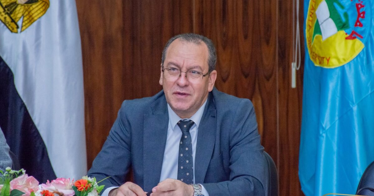 برئاسة الدكتور السيد العجوز.. اجتماع مجلس إدارة مركز رعاية الموهوبين والنوابغ بجامعة طنطا 