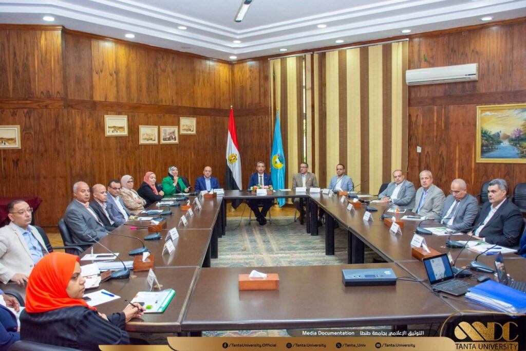 نائب رئيس جامعة طنطا يترأس اجتماع مجلس الدراسات العليا والبحوث لشهر أغسطس 2026